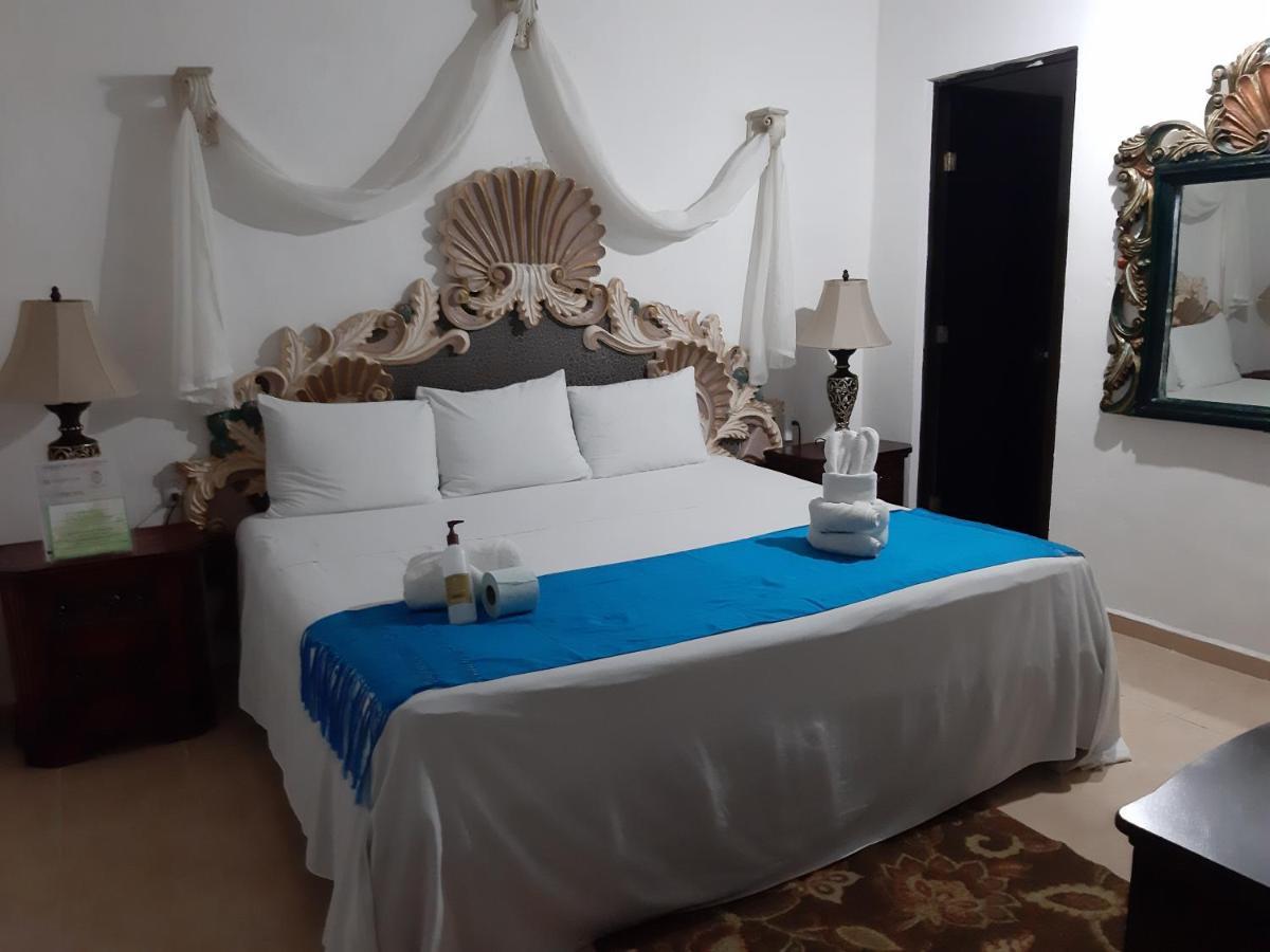 Hotel Palacio Canton Valladolid  Buitenkant foto