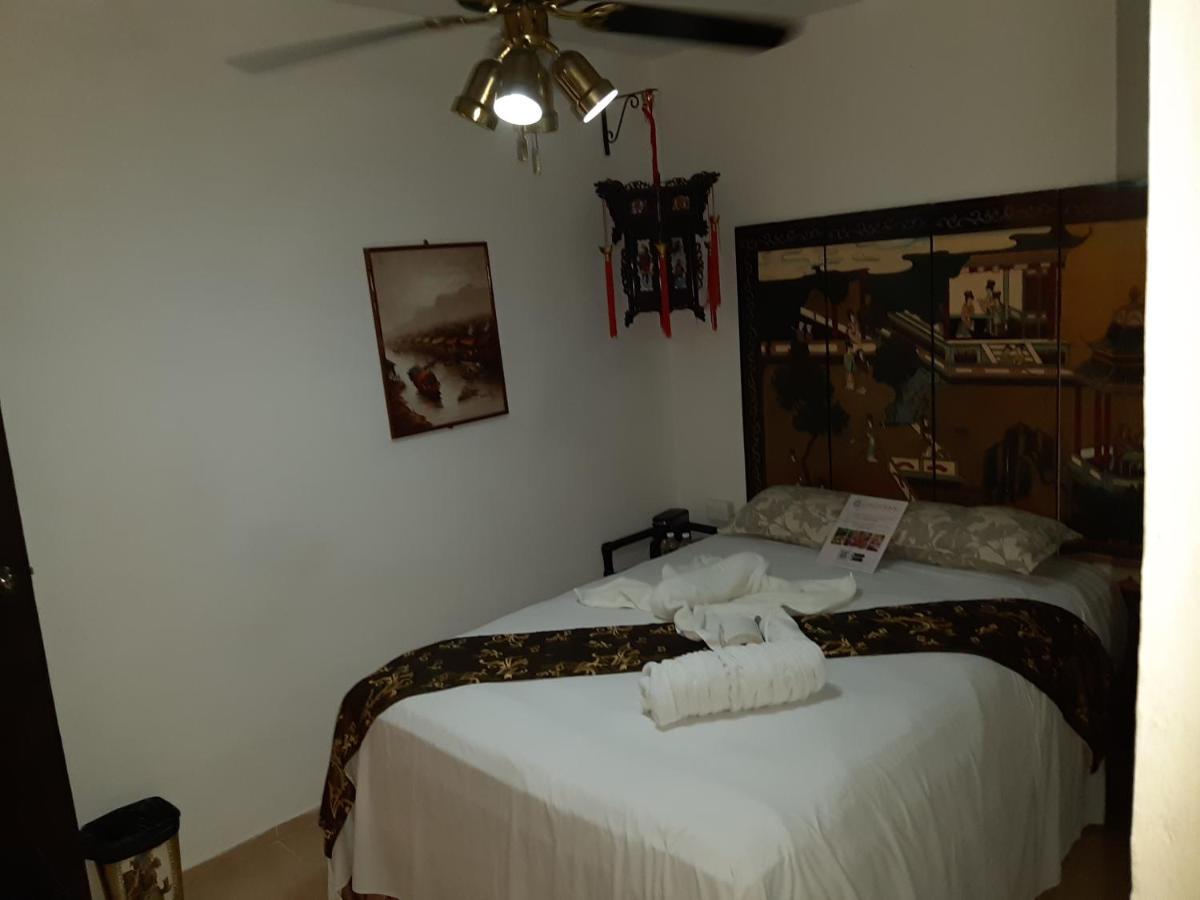 Hotel Palacio Canton Valladolid  Buitenkant foto