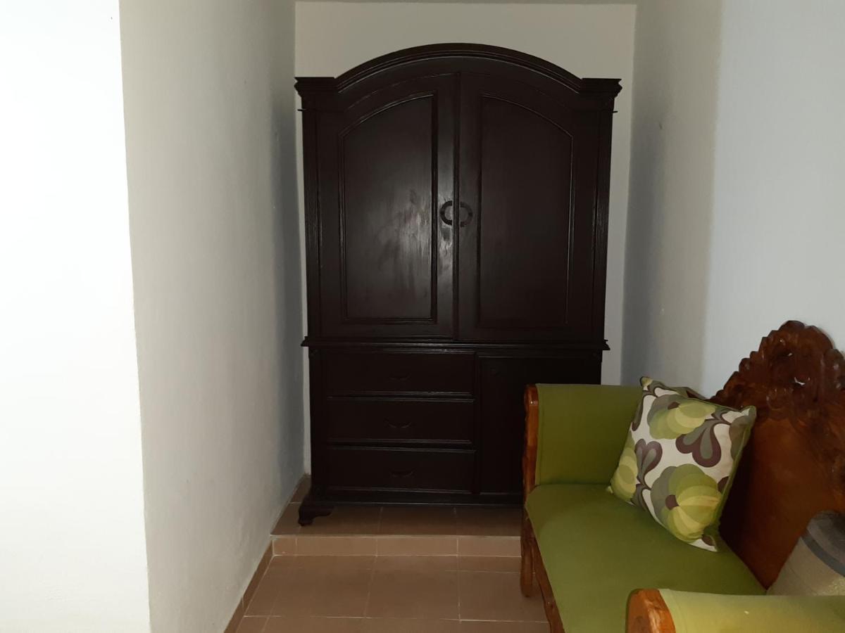 Hotel Palacio Canton Valladolid  Buitenkant foto
