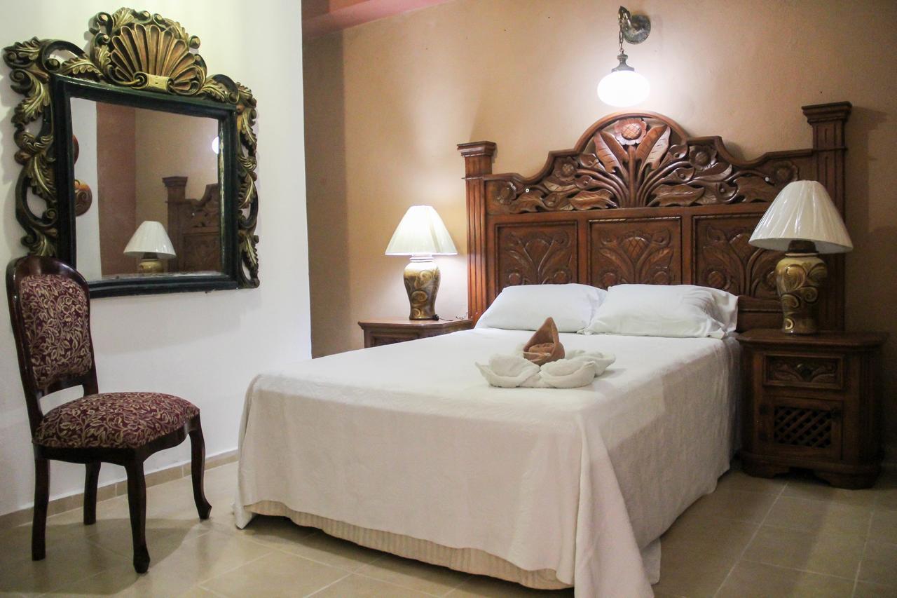 Hotel Palacio Canton Valladolid  Buitenkant foto