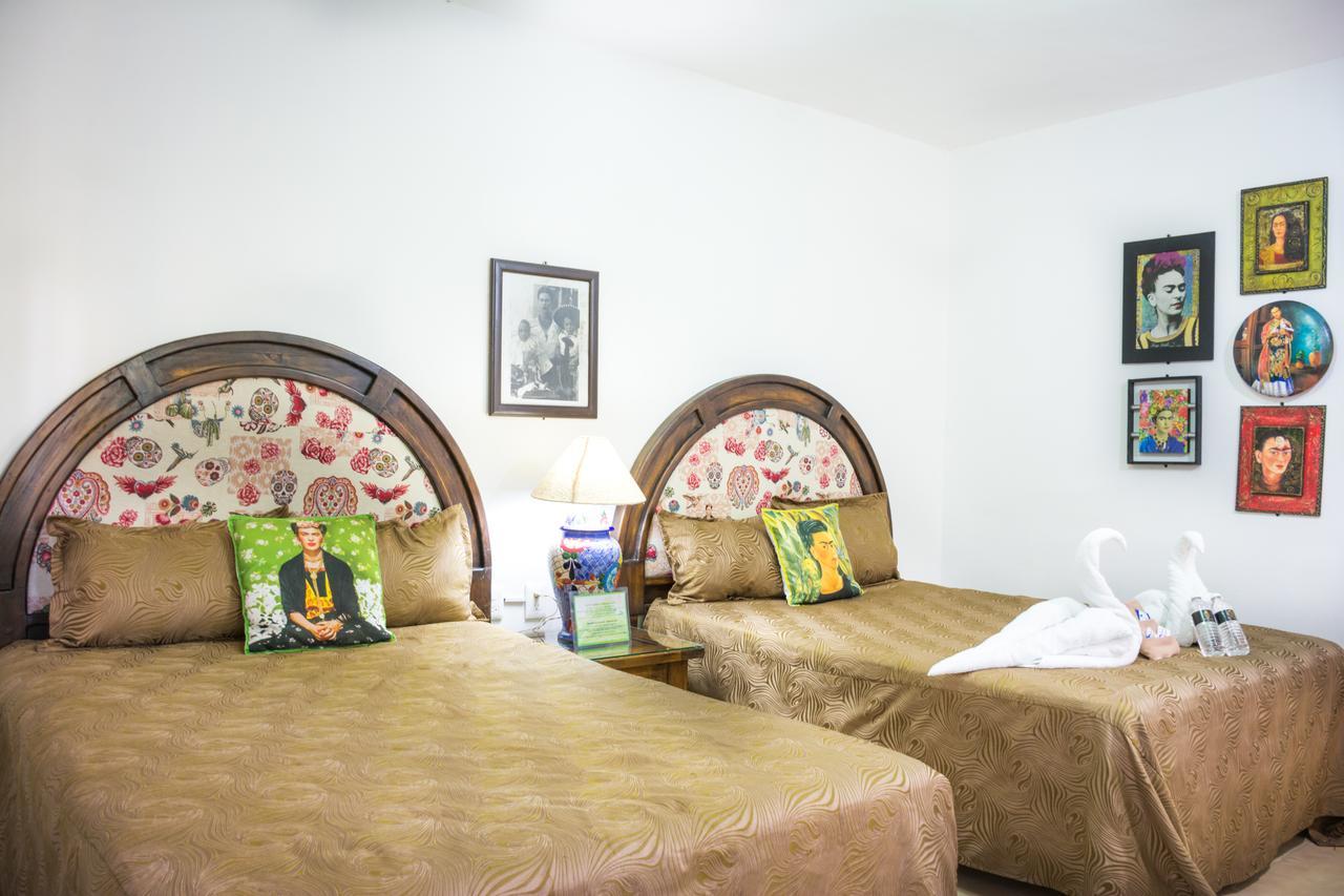 Hotel Palacio Canton Valladolid  Buitenkant foto